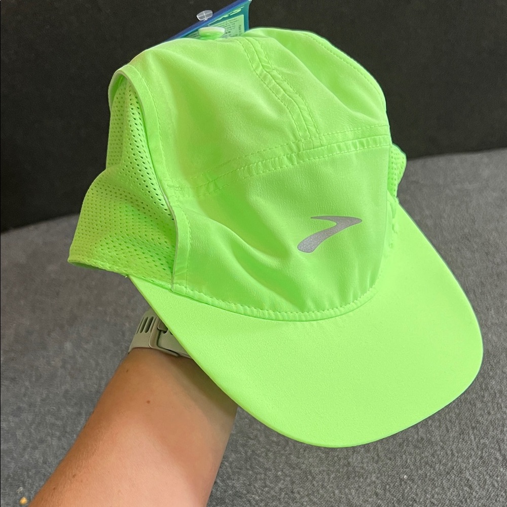 NWT: Brooks Running Propel Mesh Hat 2.0